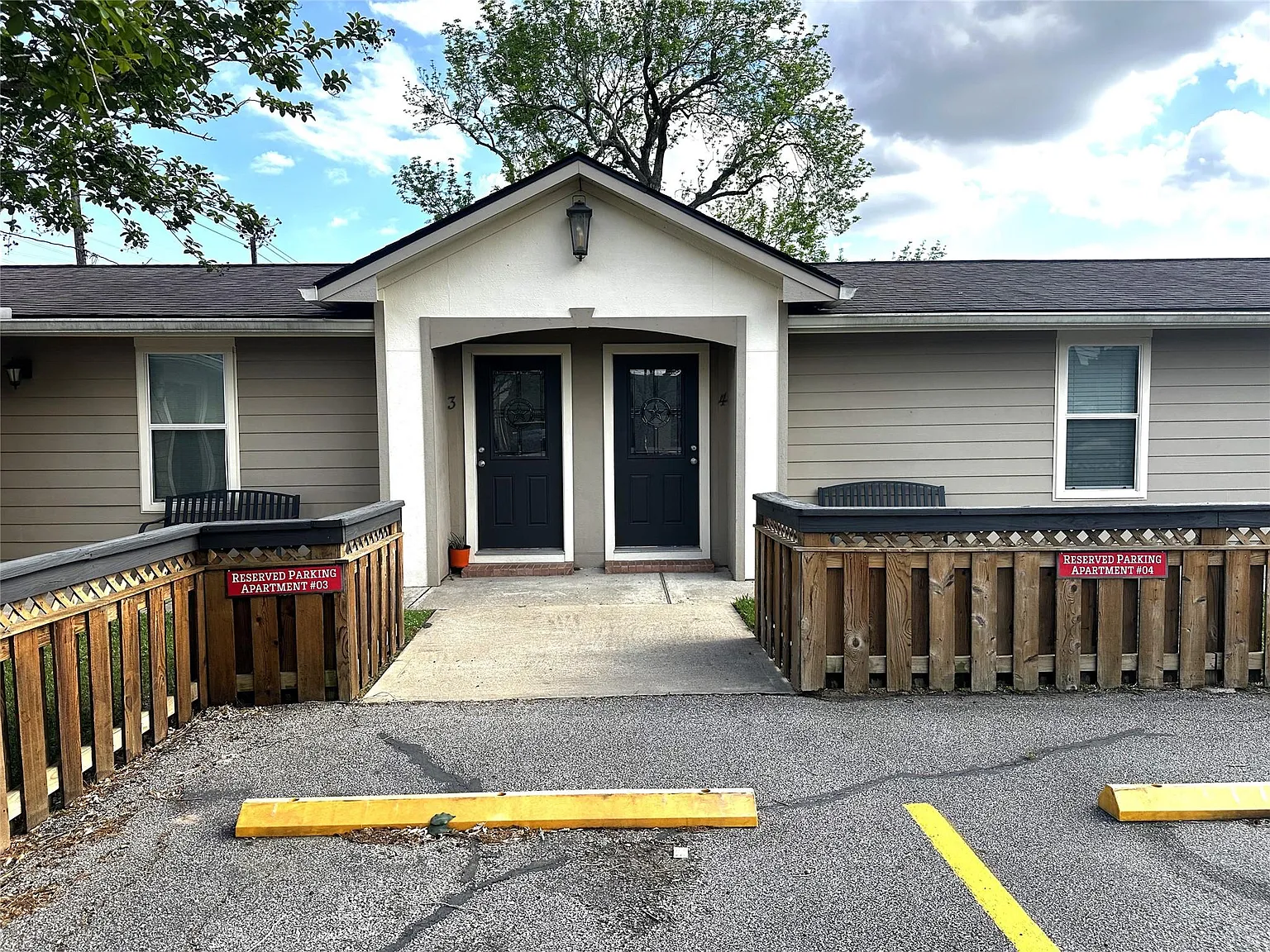 1 bed, 1.0 bath, 450 sqft, $875 — Photo 3