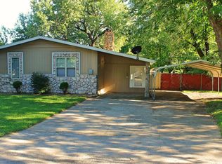 4322 W Helen St, Springfield, MO 65802