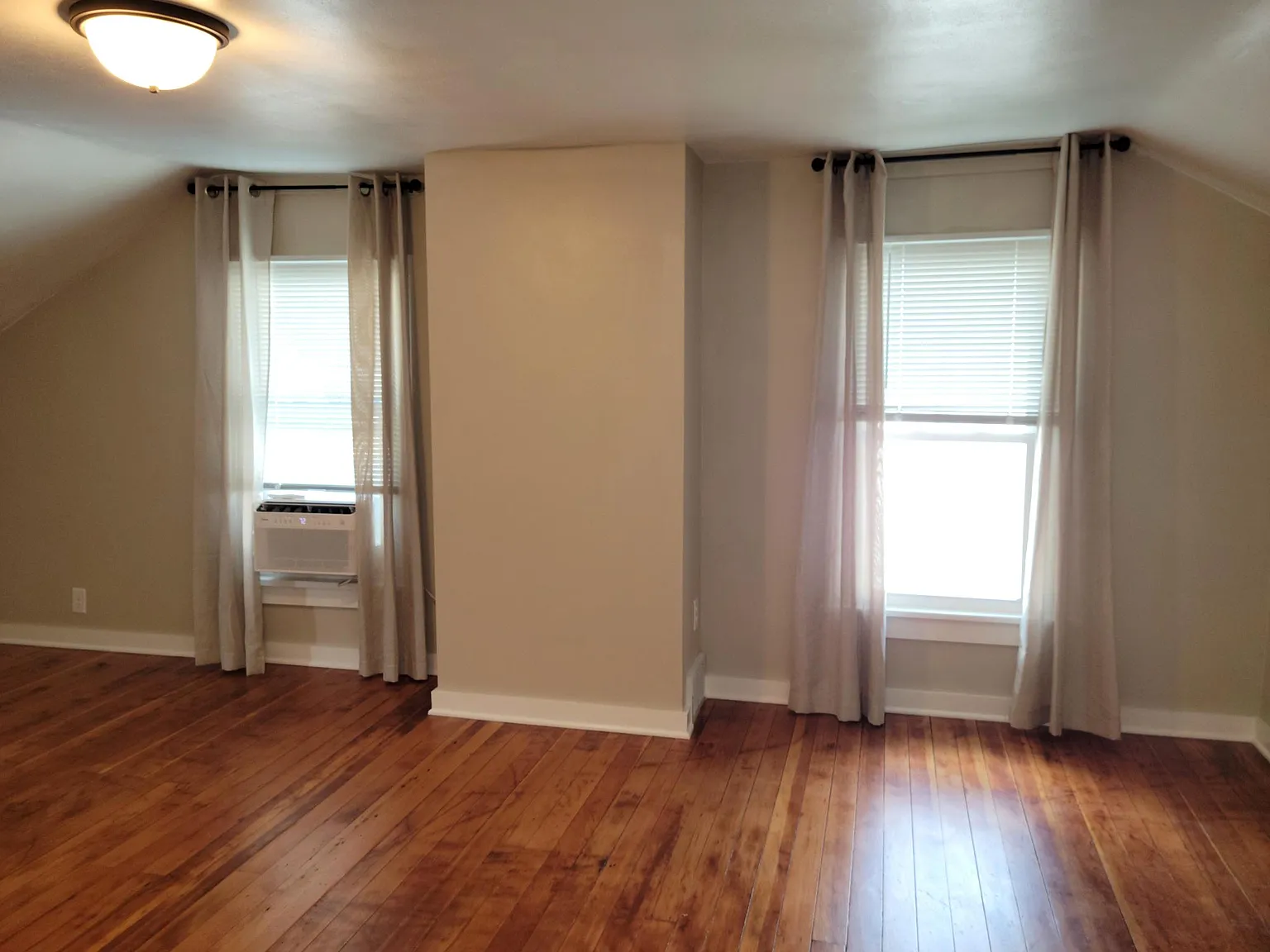 1 bed, 1000 sqft, $1,000 — Photo 3