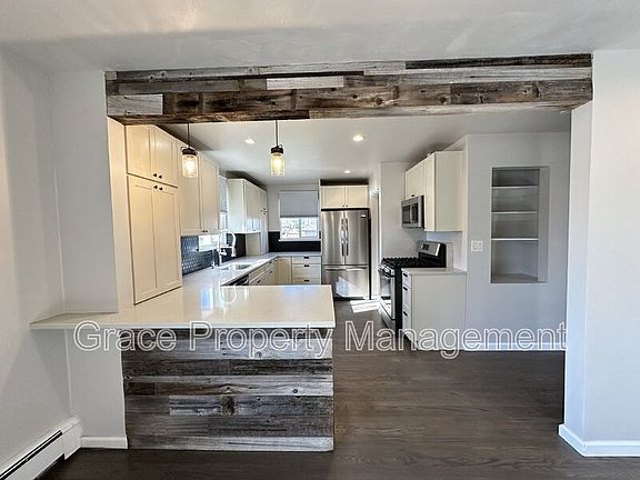 3rd image of 501 N Yates St