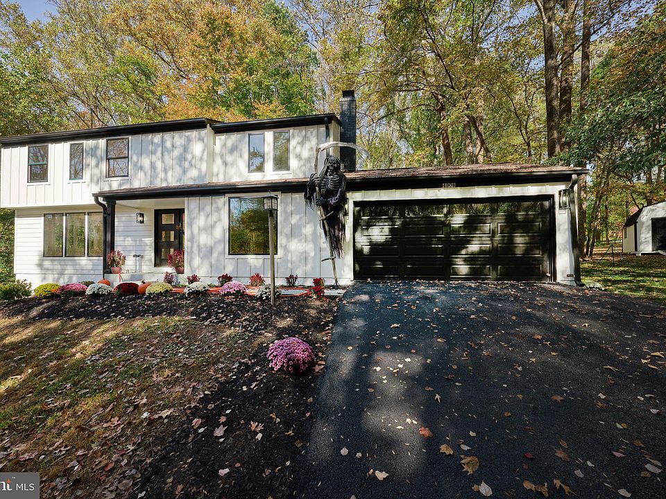 1st image of 4908 Village Dr