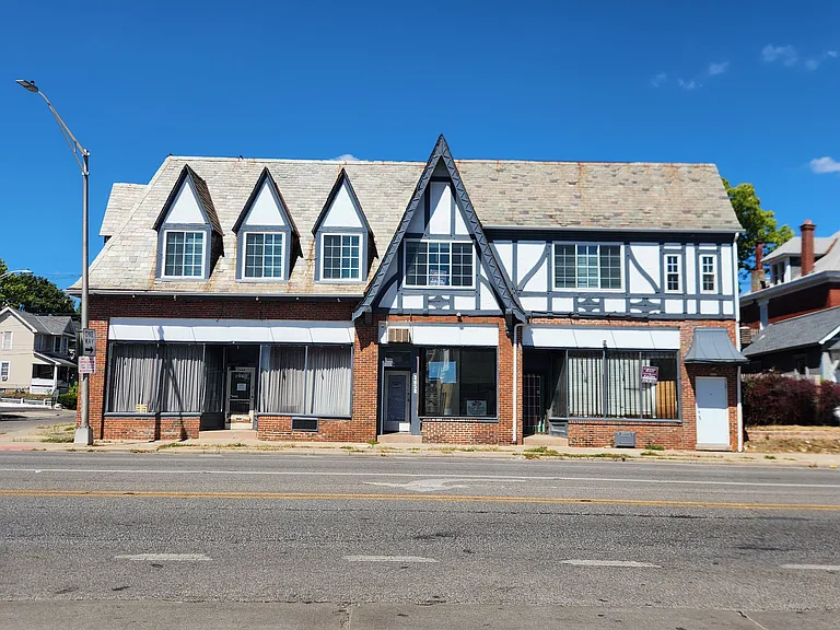 2654 W Broad St #F — Photo 9