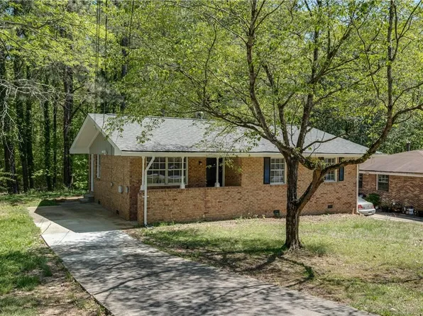 892 Plainville Dr SW, Atlanta, GA 30331