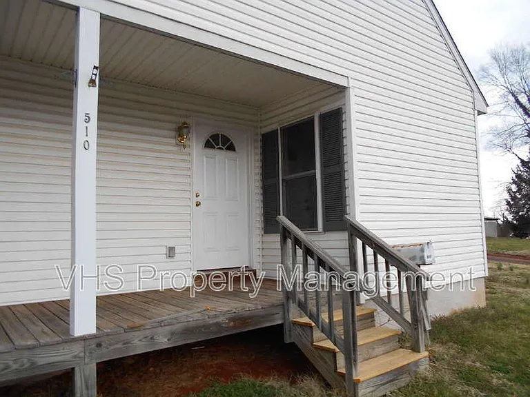 510 Sperryville Pike — Photo 2