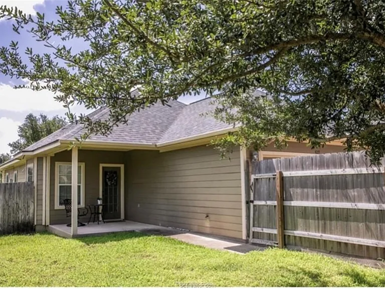 4219 Candace Ct — Photo 13