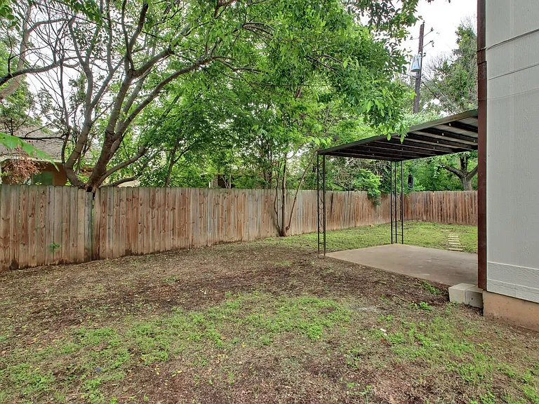 13185 Mill Stone Dr — Photo 25