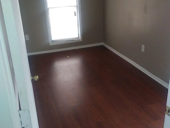 3rd image of 1307 S Gaines St