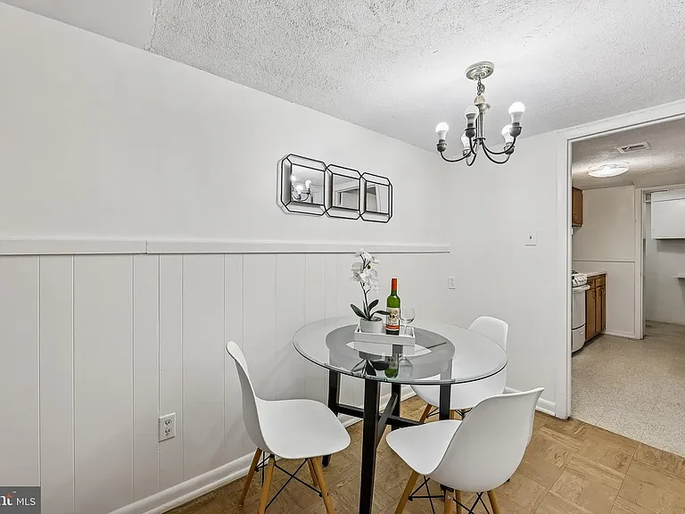 812 N Carolina Ave SE — Photo 4