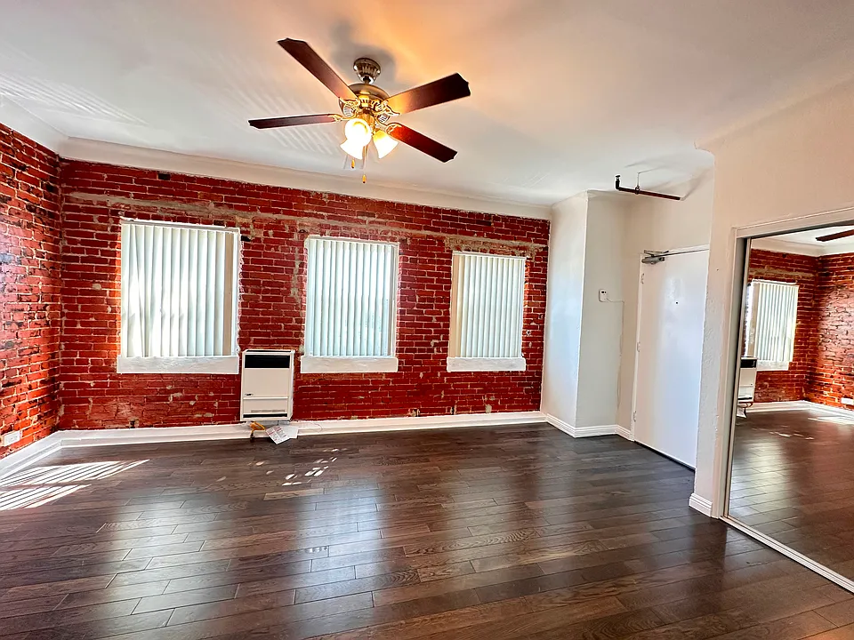 1237 Edgemont