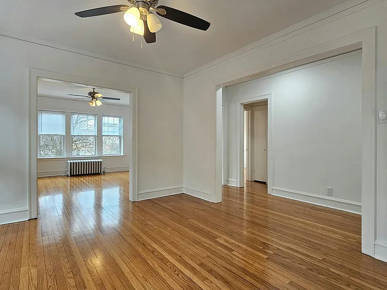 7005 N Ridge Blvd #2W — Photo 5