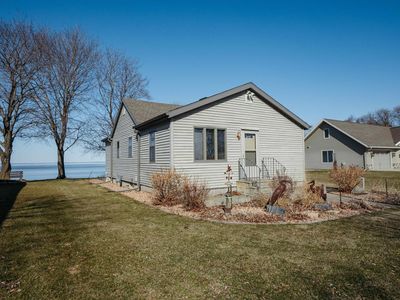 937 Paramount Dr, Chilton, WI, 53014