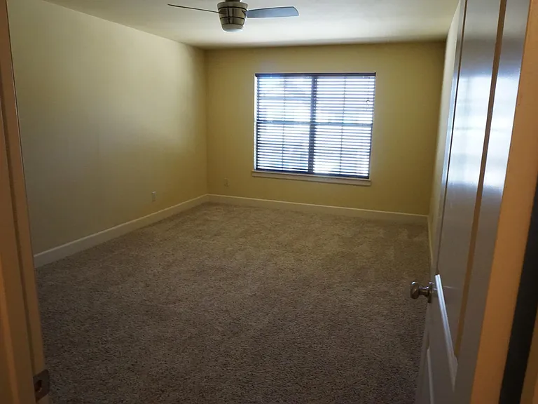905 Veranda Pl — Photo 17