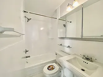 Rented by Nest Seekers International