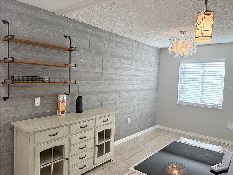 1000 Lake Of The Woods Blvd #101F — Photo 3