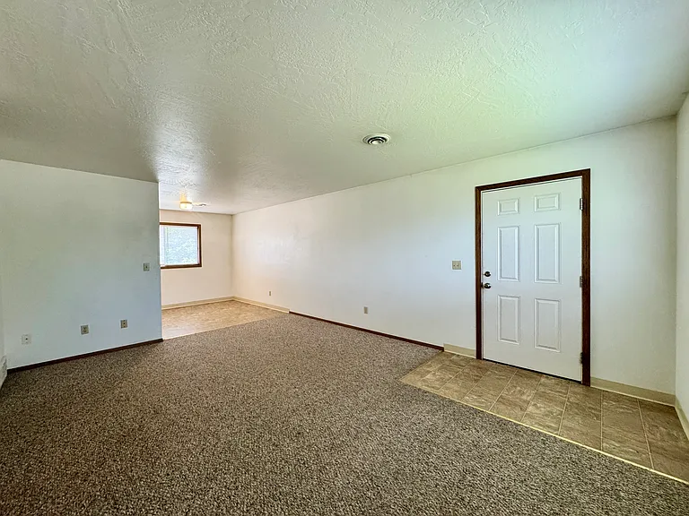 2340 Fairview Ave — Photo 20