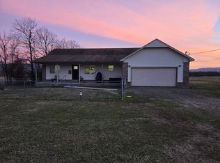 807 Ludlow St, Hartford, AR 72938