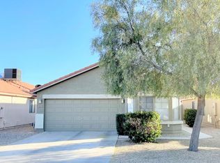 1011 E Santa Fiore St, San Tan Valley, AZ 85140