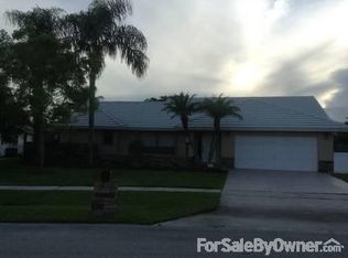 5864 Sun Pointe Cir, Boynton Beach, FL 33437