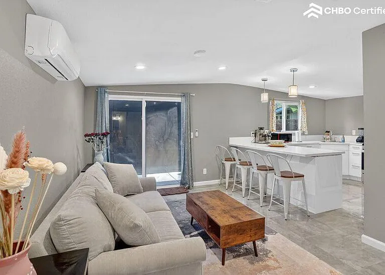 953 S Pepper St — Photo 3