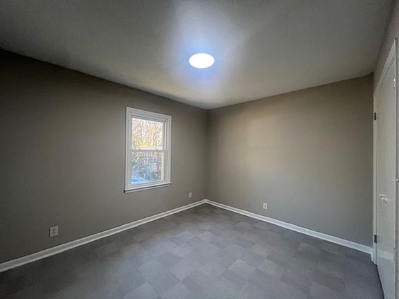 4th image of 1608-8 Fayette Ave