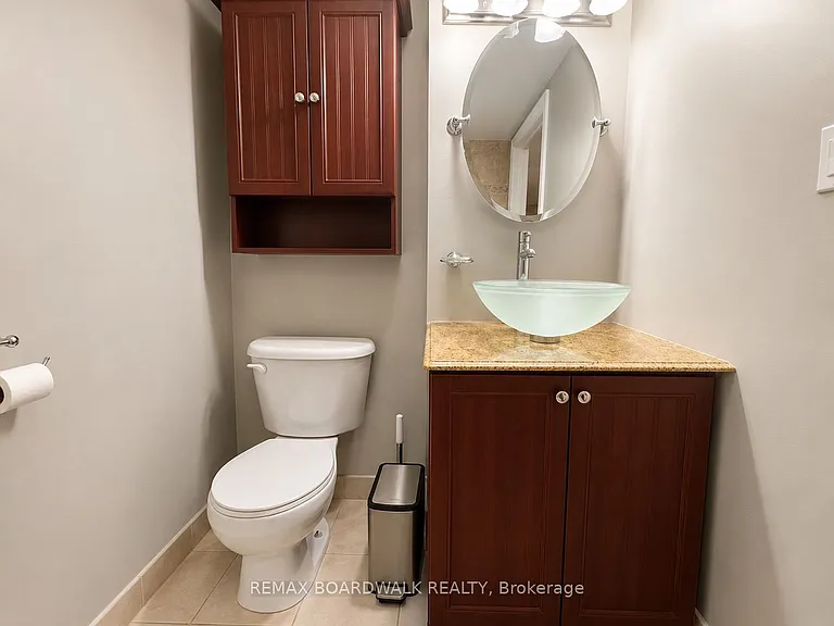 22 Bartley Cres — Photo 33
