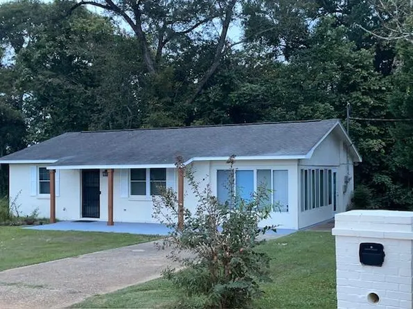 127 Farrior St, Troy, AL 36081