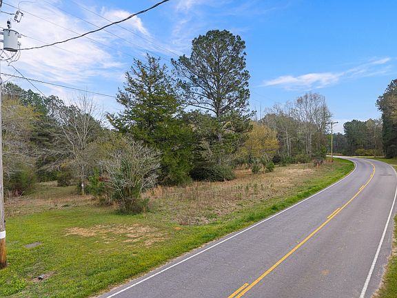 2nd image of 130 Oak Bowery Rd