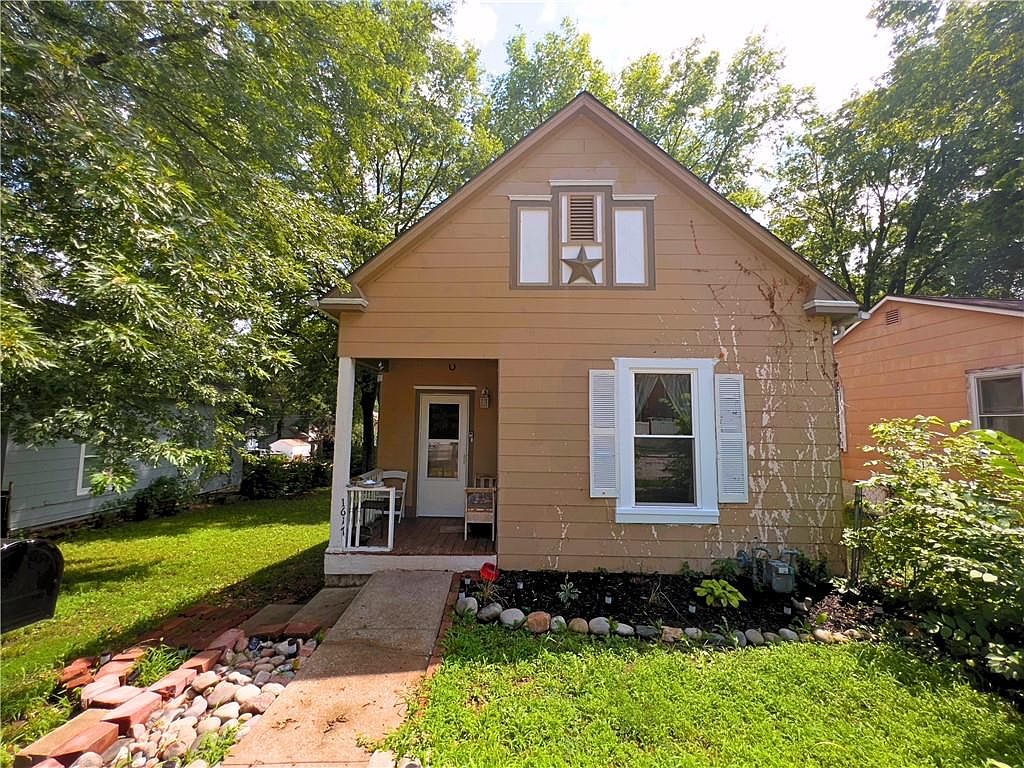 1617 W 39th Ave, Kansas City, KS 66103 Zillow