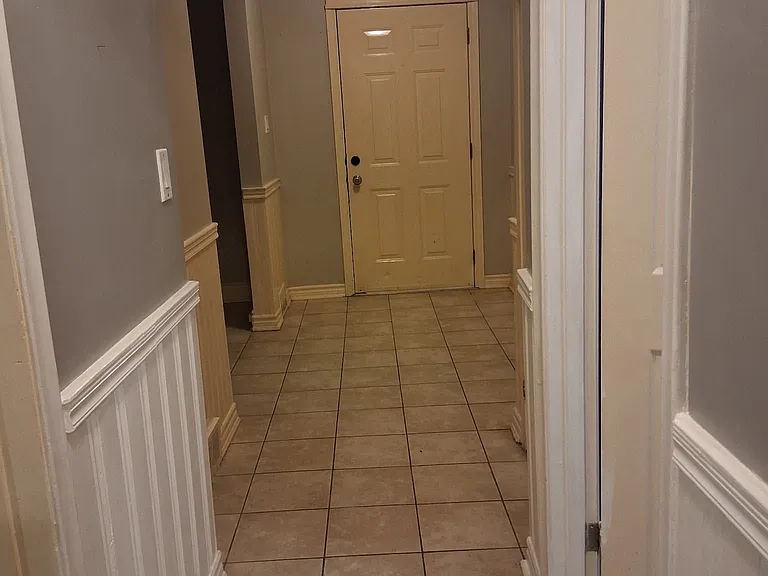 5004 Saint Clair Ave #MAIN — Photo 2