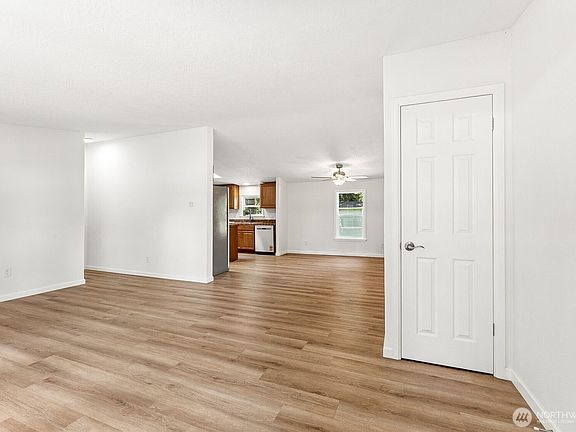 4th image of 22206 92nd Avenue Ct E #7