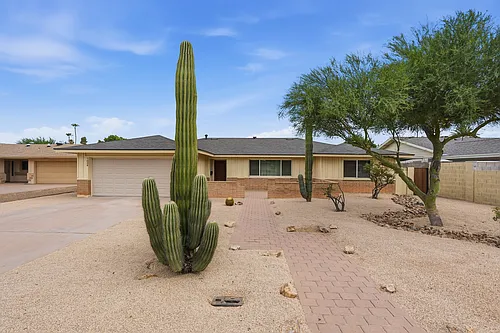 1034 E Hermosa Dr Photo 1