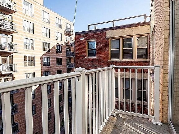 4th image of 1111 11th St NW APT 506
