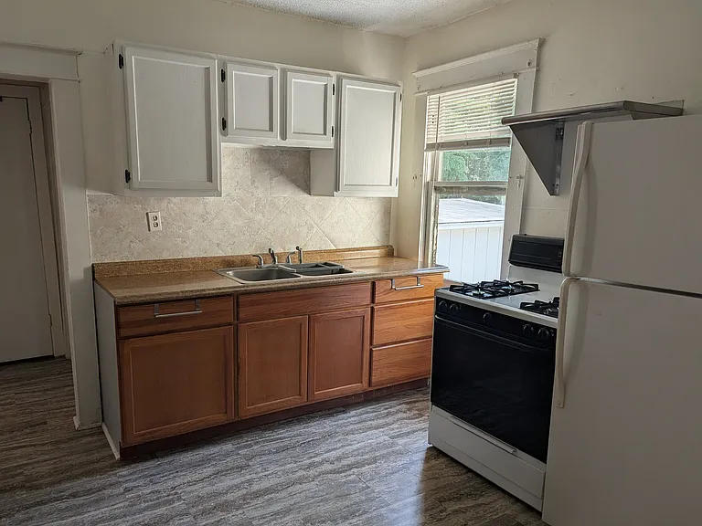 2315 E Kaley Ave #1 — Photo 4