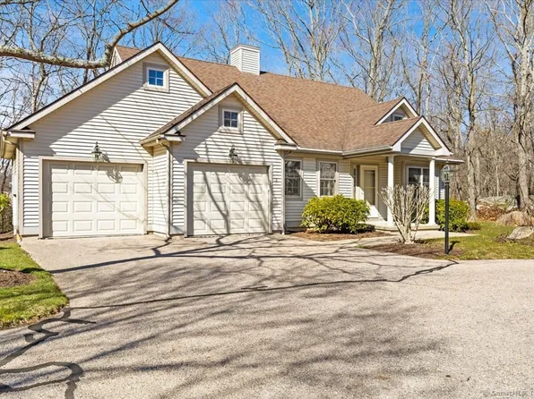 7 Carlisle Lane #7, East Lyme, CT 06357