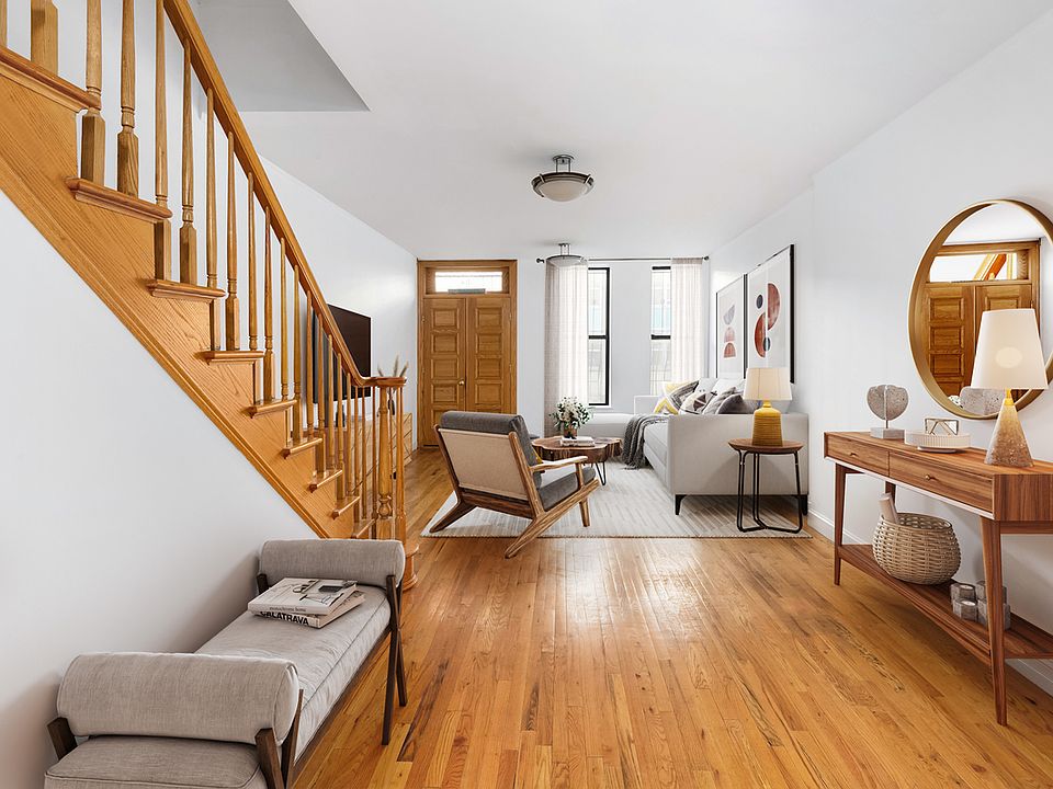 1st image of 304 W 140th St