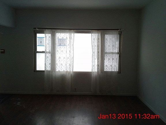 4th image of 4528 Lawndale Ave