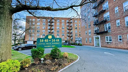 54-40 Littleneck Parkway #6B