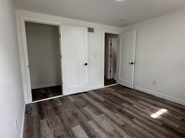 118 Van Horne Street image 5 of 10