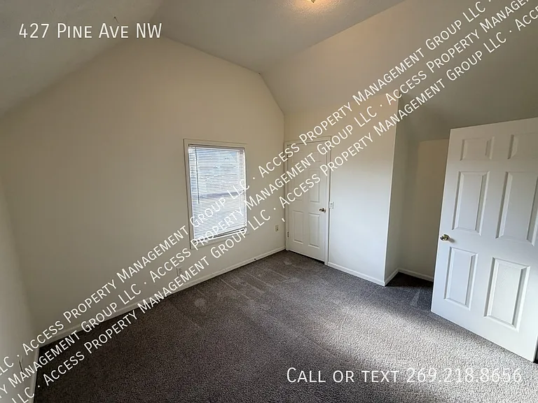 427 Pine Ave NW — Photo 25