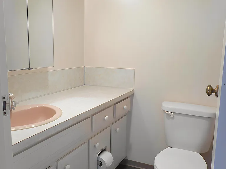 1550 Duchess Ave #501 — Photo 11