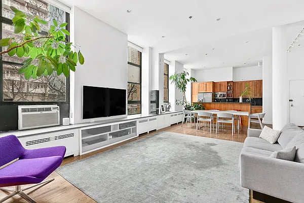 Sold by Compass | media 2