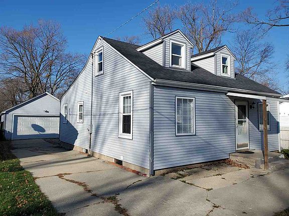 4th image of 2139 Welworth Ave