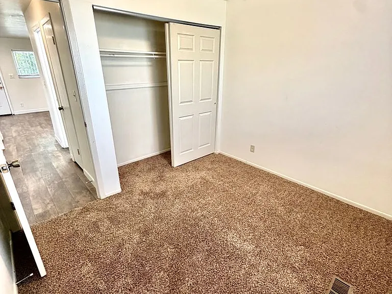 8287 S. Ivy Drive — Photo 10