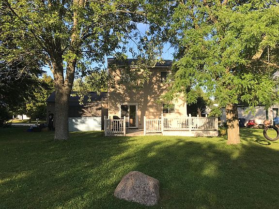 4th image of 1828 Paddington Ave