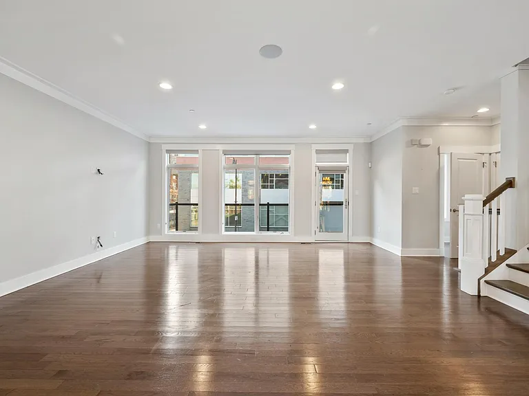 114 Reizenstein Way — Photo 10
