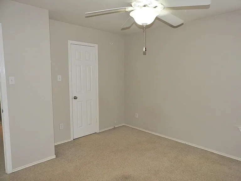 4427 Wavertree Dr — Photo 18
