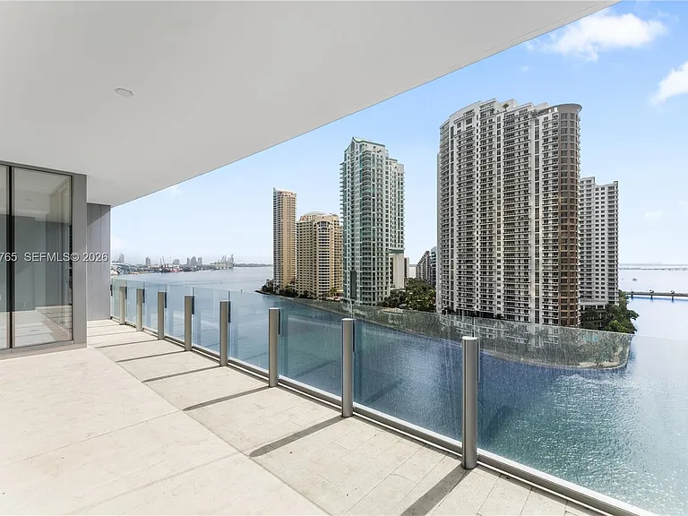 300 Biscyane Boulevard Way #1202 — Photo 1