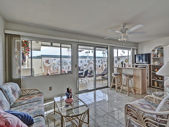 5th image of 9945 W Thunderbird Blvd