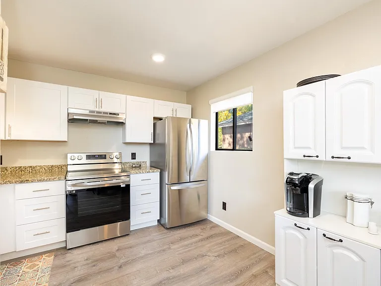 2335 N Oakmont Dr — Photo 10