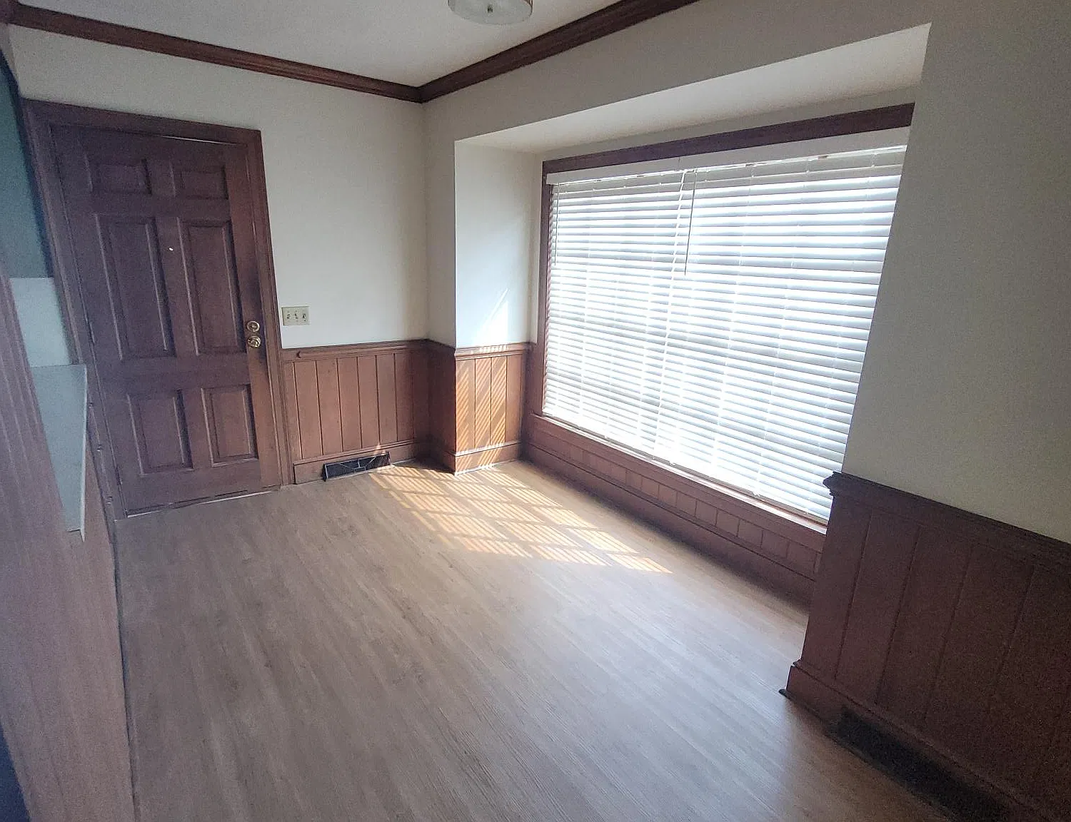 3 bed, 2236 sqft, $1,800 — Photo 4